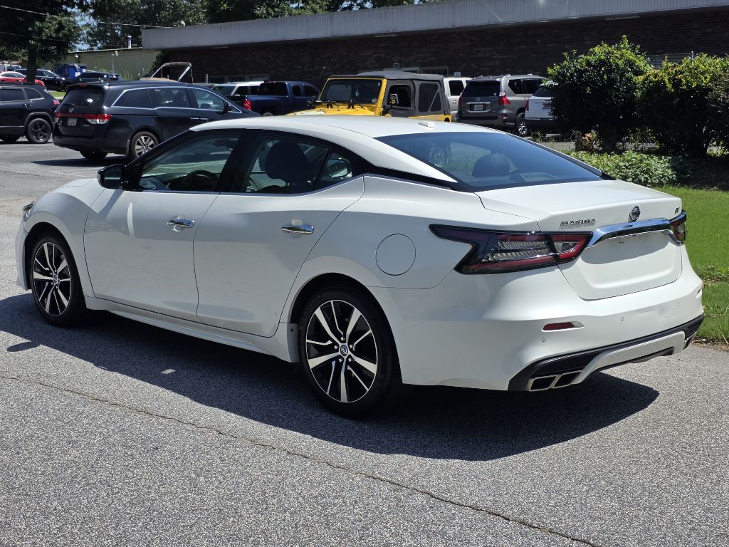 Photo 3 of this NISSAN MAXIMA
