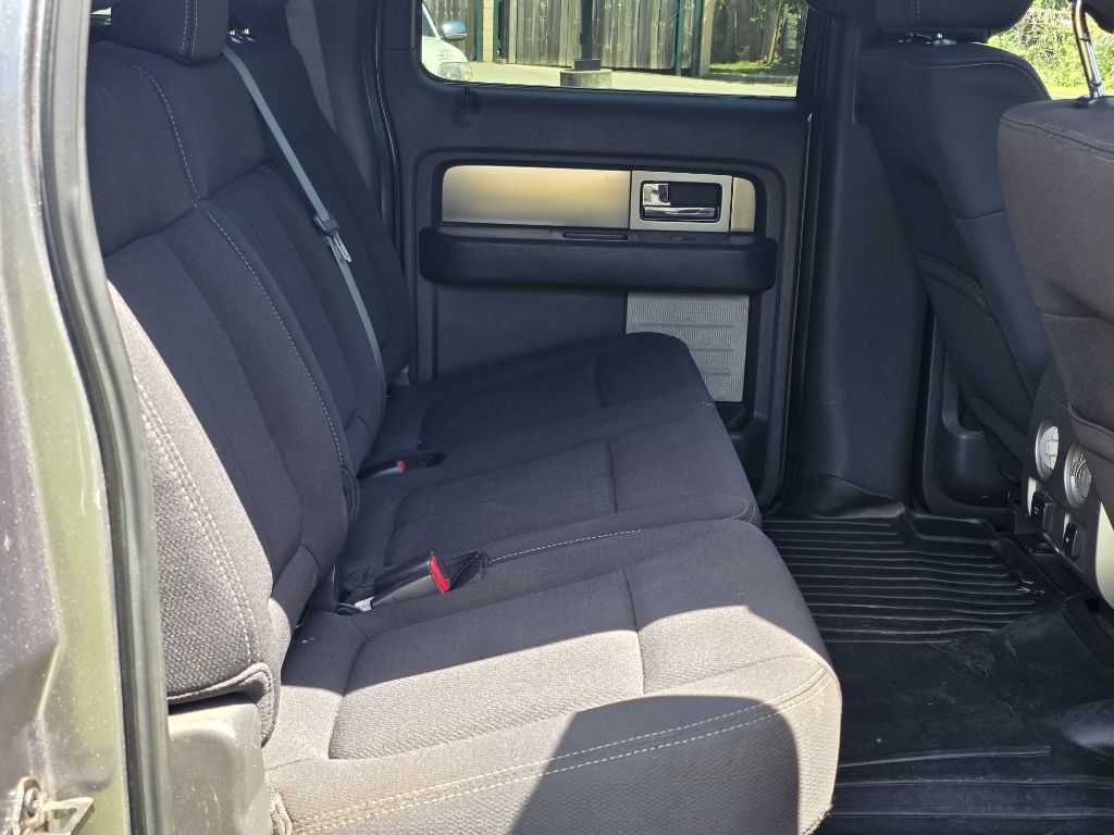 Photo 20 of this FORD F150