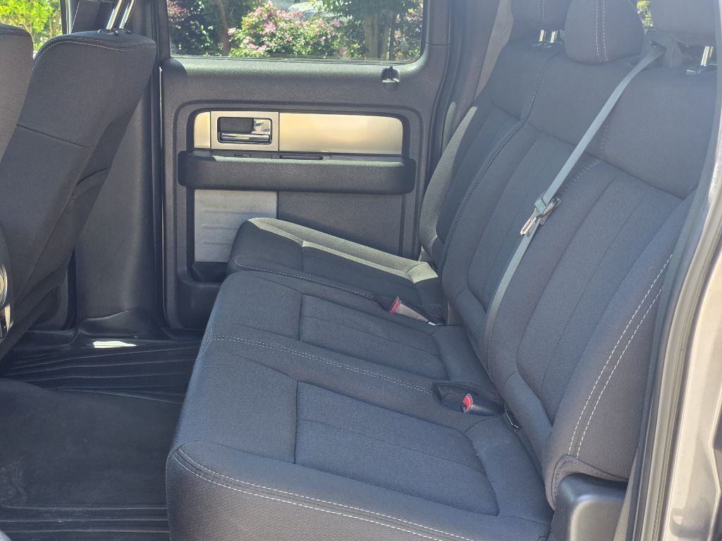 Photo 15 of this FORD F150