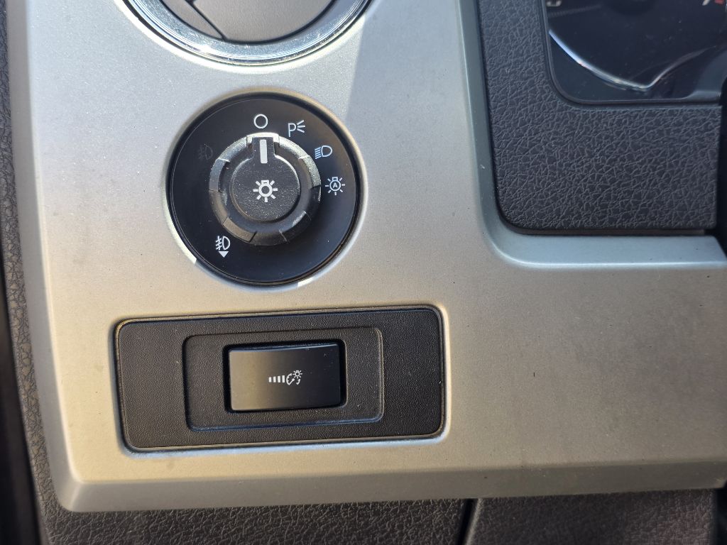 Photo 25 of this FORD F150