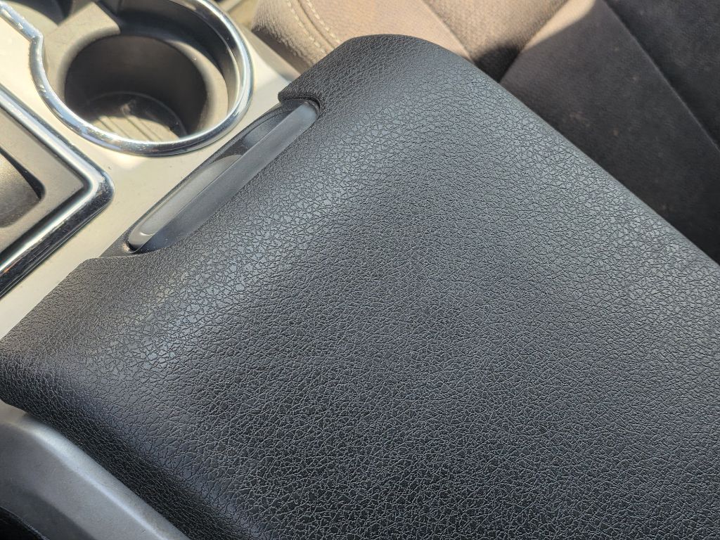 Photo 33 of this FORD F150