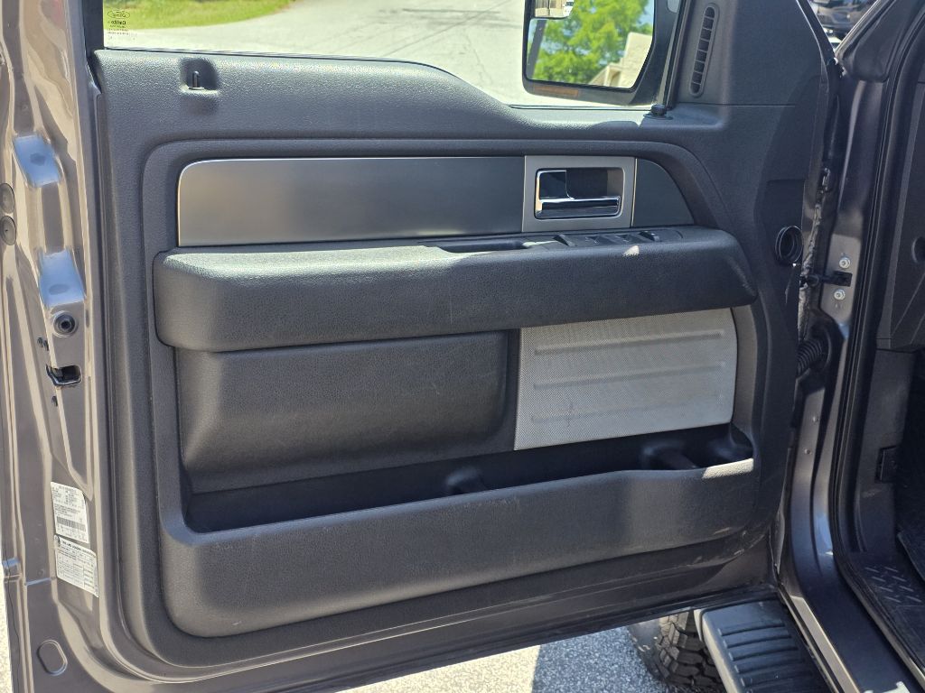 Photo 9 of this FORD F150
