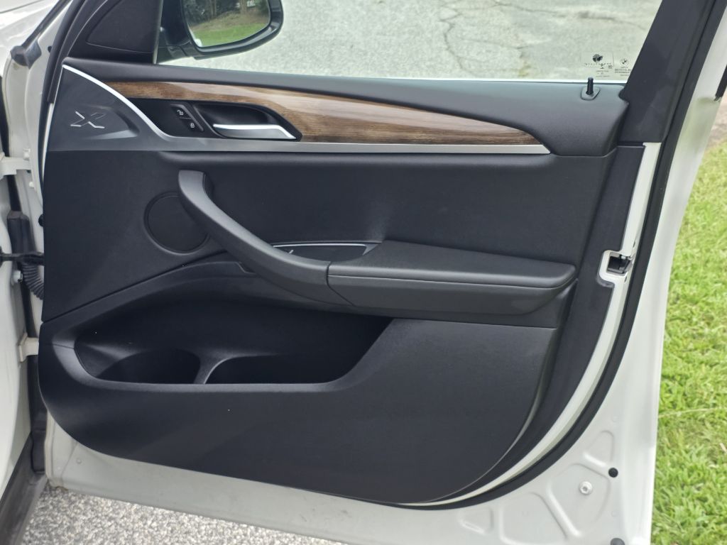 Photo 20 of this BMW X3
