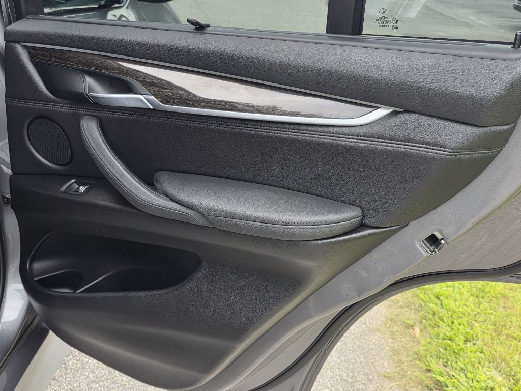 Photo 18 of this BMW X5