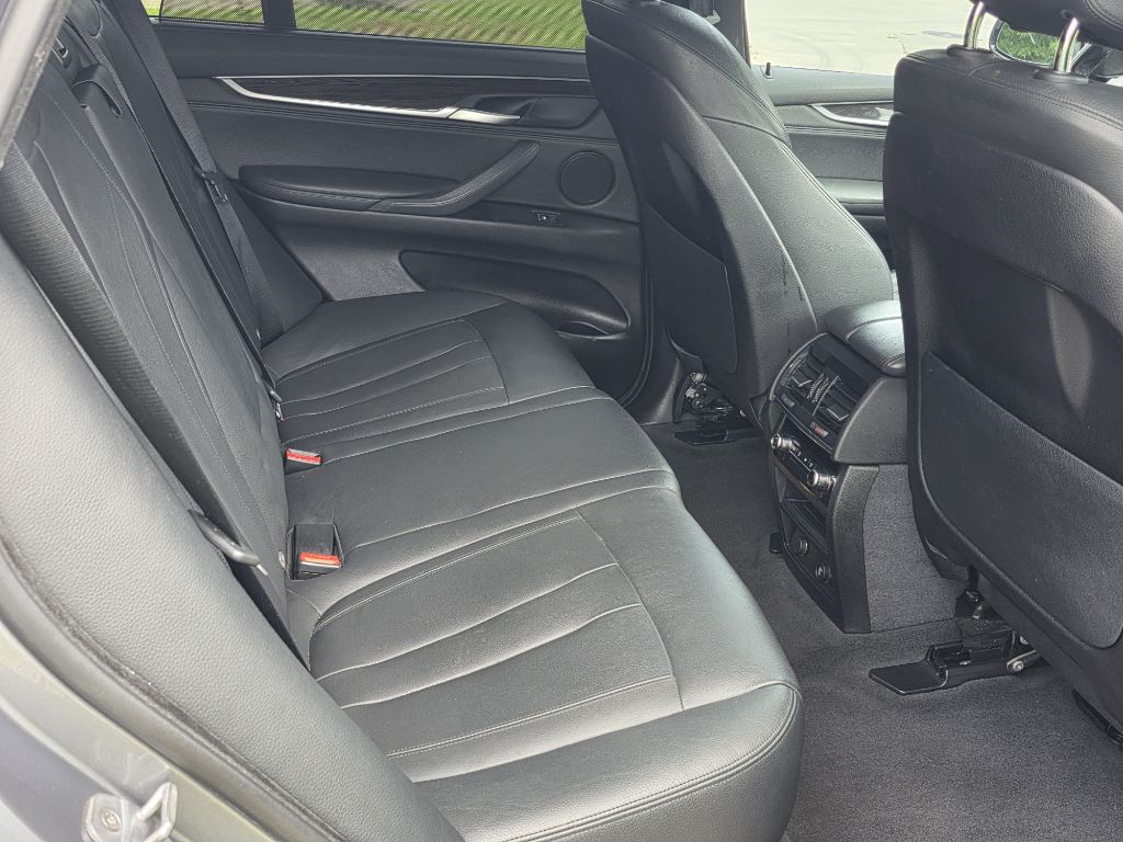 Photo 19 of this BMW X5