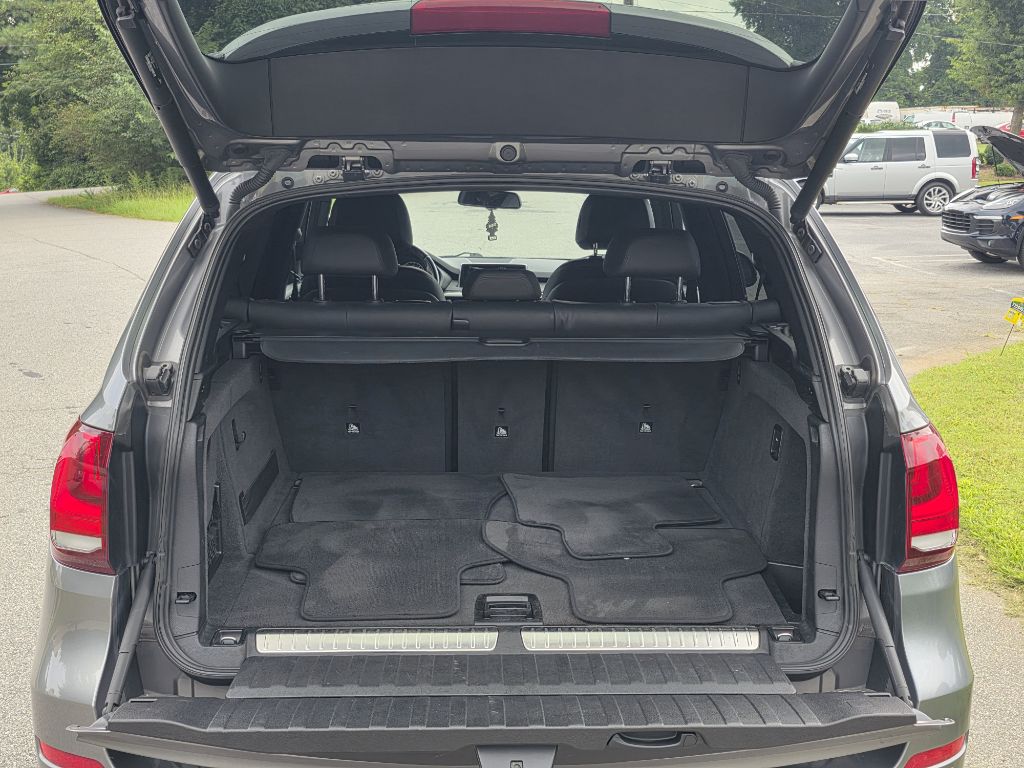 Photo 17 of this BMW X5