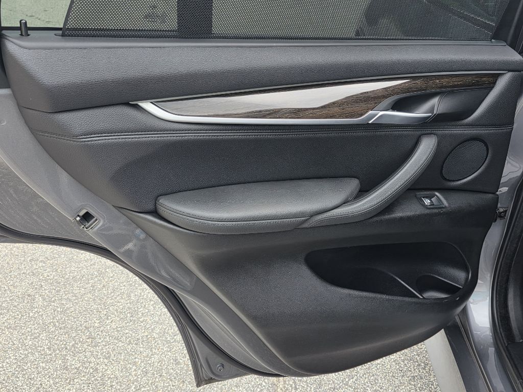Photo 15 of this BMW X5