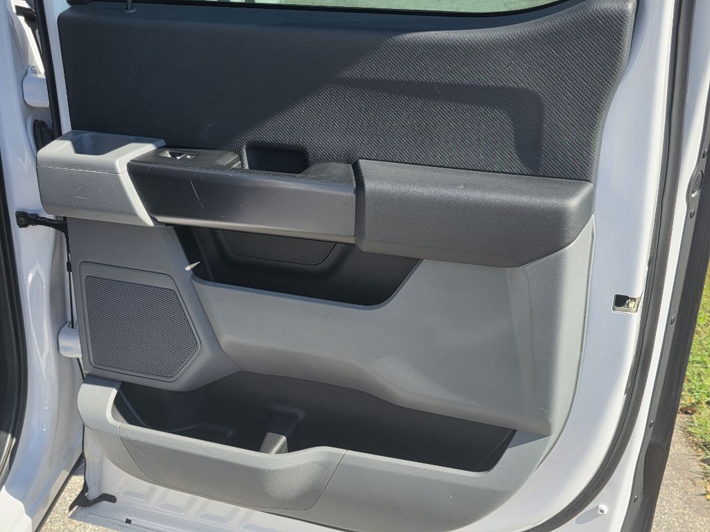 Photo 18 of this FORD F150