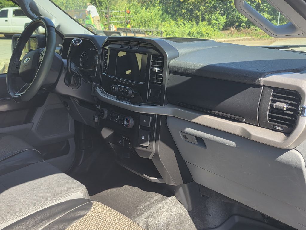 Photo 23 of this FORD F150