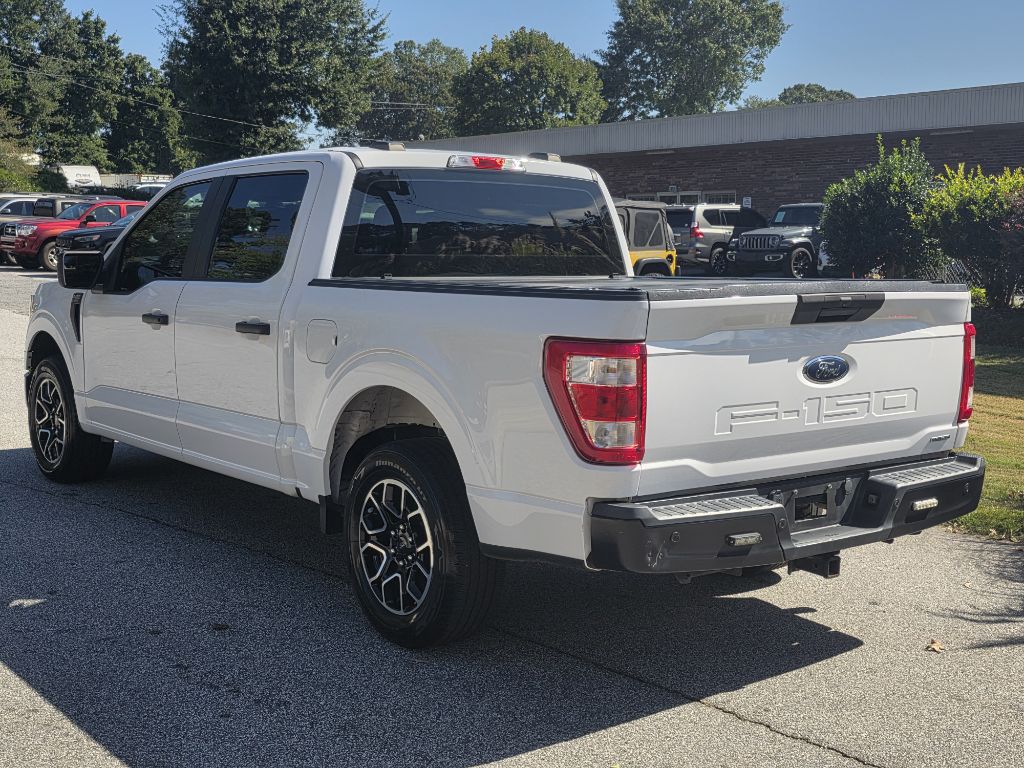 Photo 3 of this FORD F150