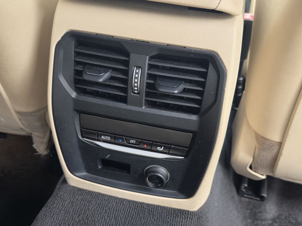 Photo 20 of this BMW 330I