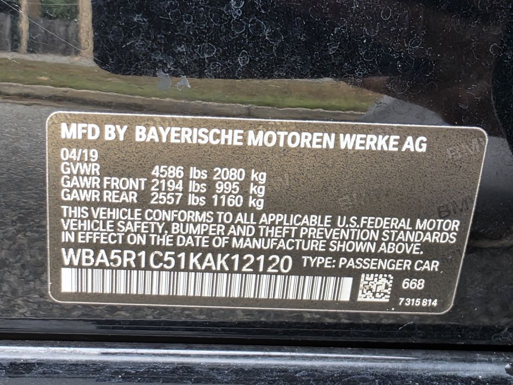 Photo 10 of this BMW 330I