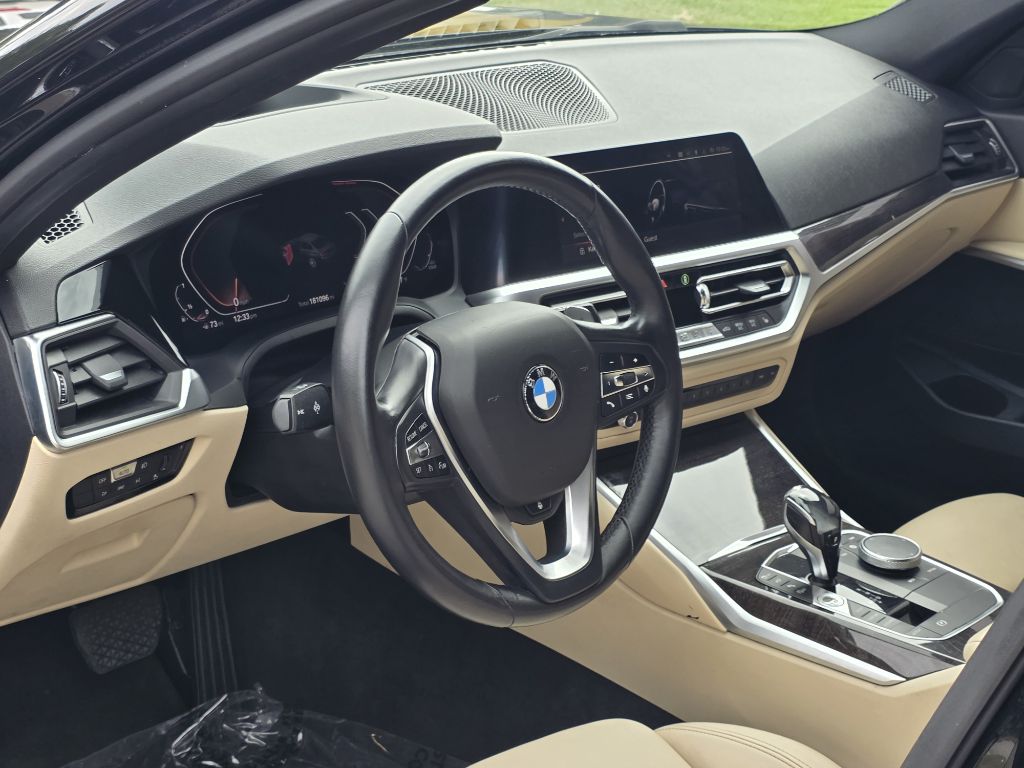 Photo 13 of this BMW 330I