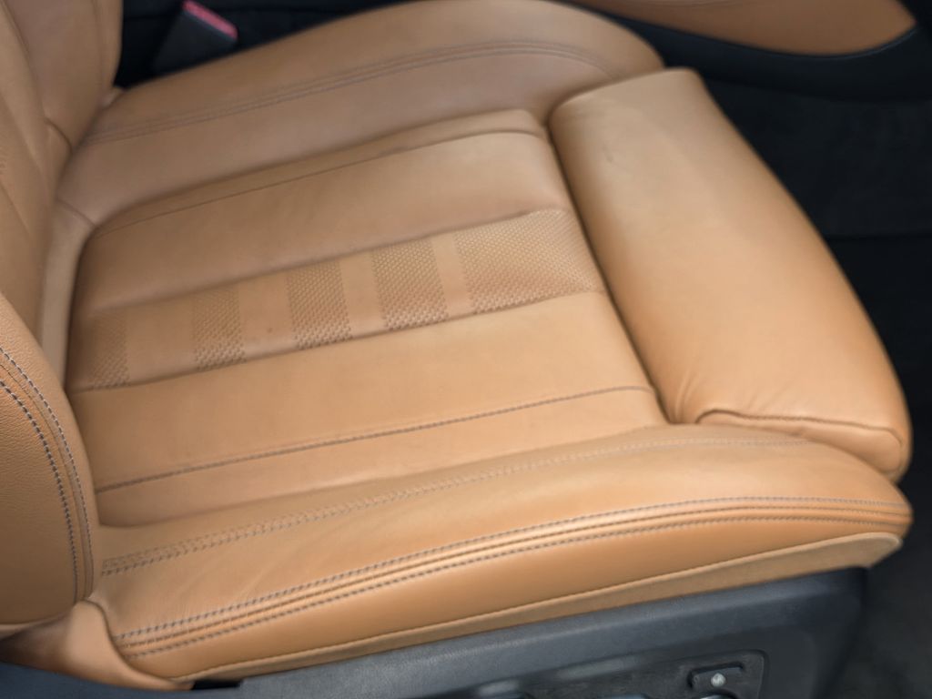 Photo 23 of this BMW X5