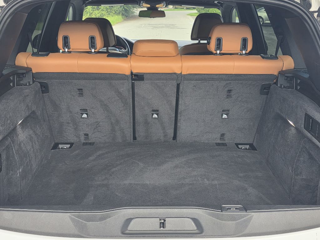 Photo 17 of this BMW X5