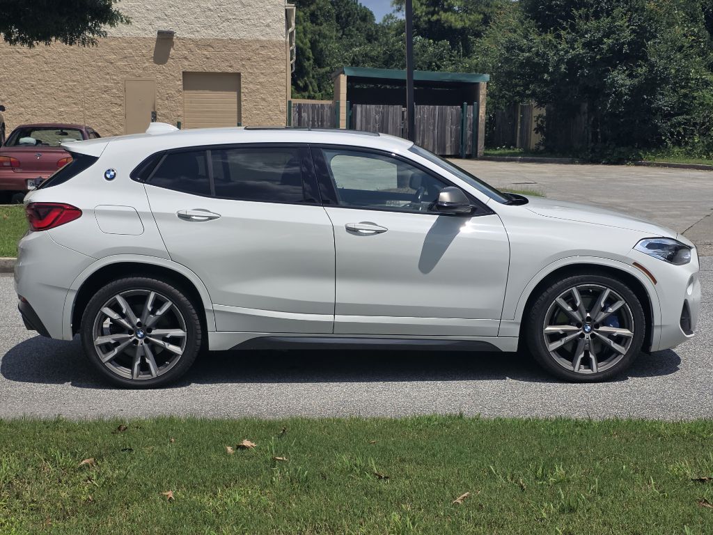 Photo 6 of this BMW X2