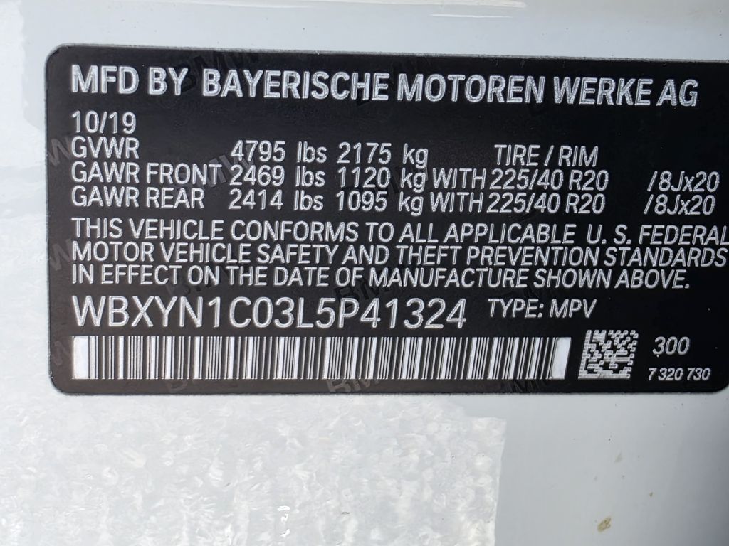 Photo 10 of this BMW X2