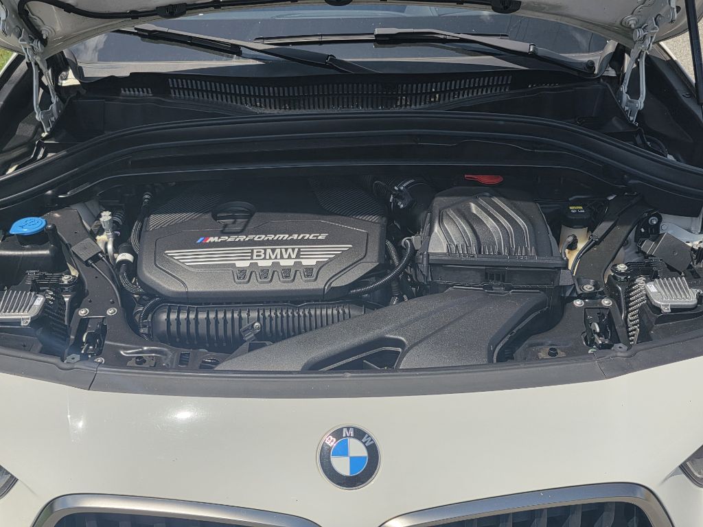 Photo 23 of this BMW X2
