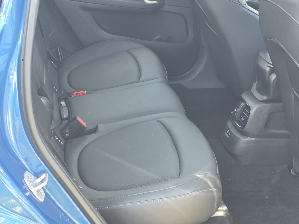 Photo 18 of this MINI COOPER