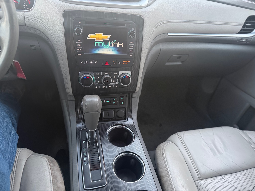Photo 8 of this CHEVROLET TRAVERSE