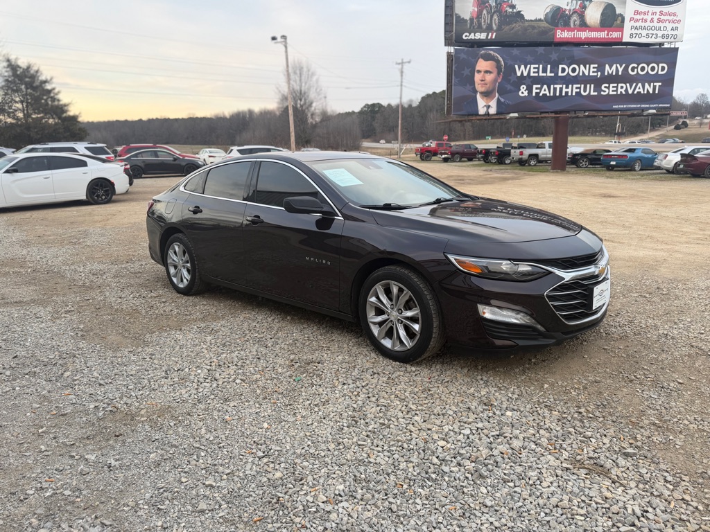 Photo 3 of this CHEVROLET MALIBU