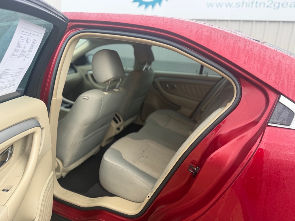 Photo 5 of this FORD TAURUS
