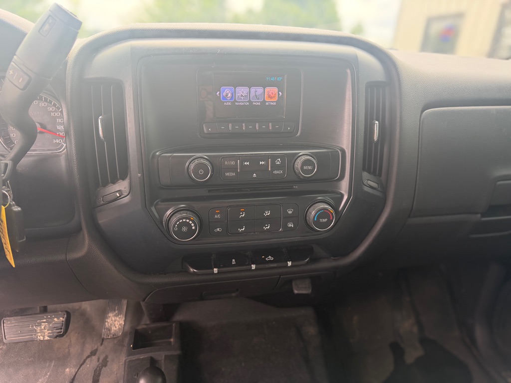 Photo 7 of this CHEVROLET SILVERADO 1500