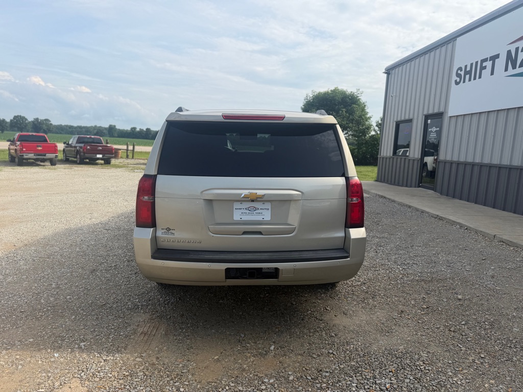 Photo 4 of this CHEVROLET SUBURBAN