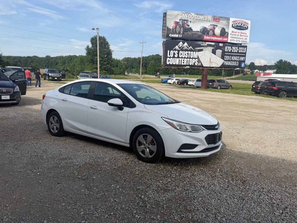 Photo 3 of this CHEVROLET CRUZE