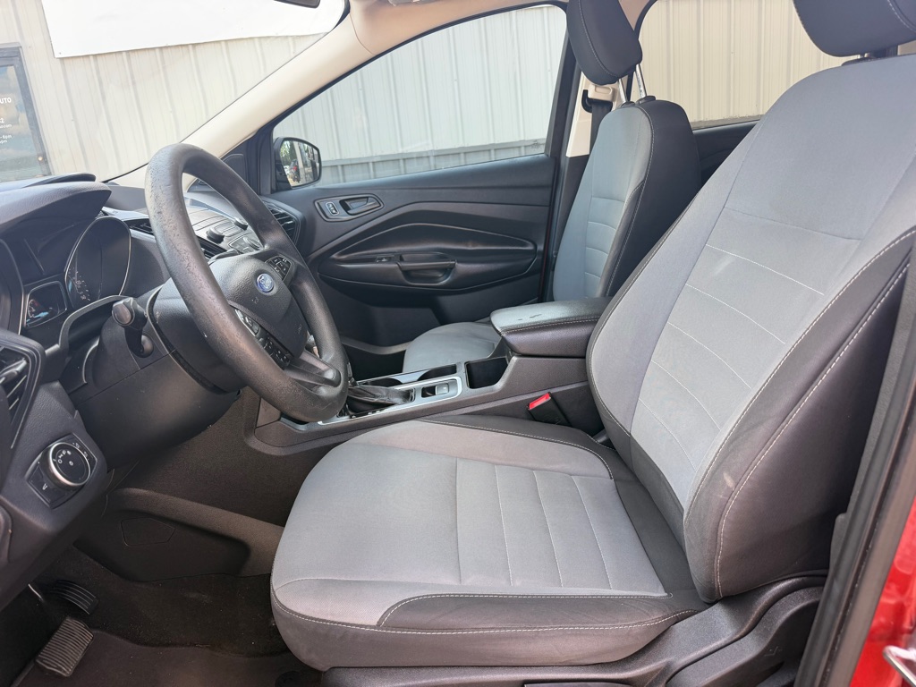 Photo 6 of this FORD ESCAPE