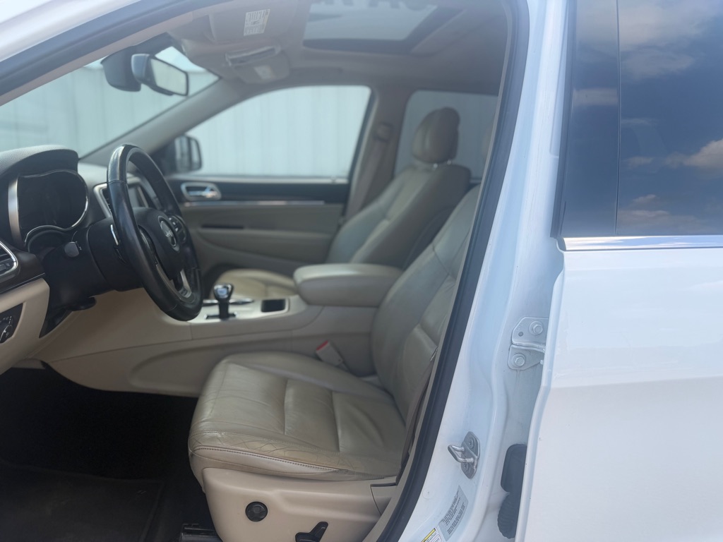 Photo 6 of this JEEP GRAND CHEROKEE