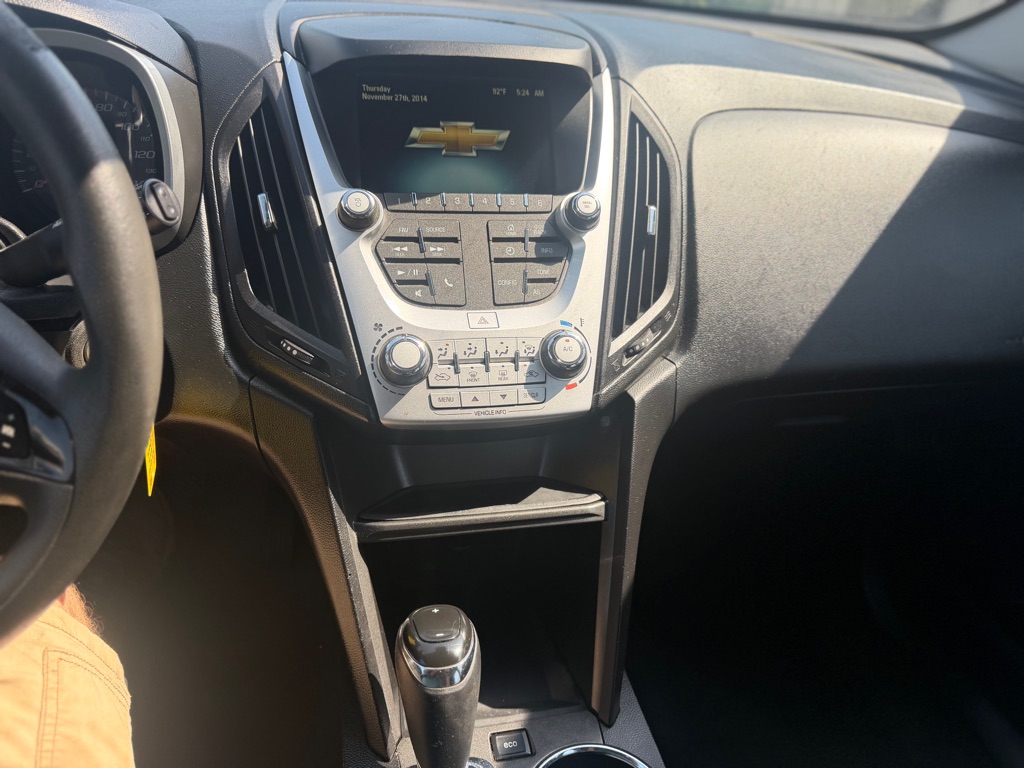 Photo 7 of this CHEVROLET EQUINOX