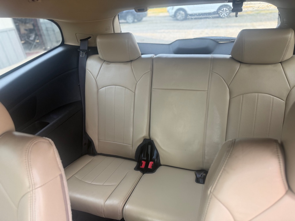 Photo 5 of this CHEVROLET TRAVERSE