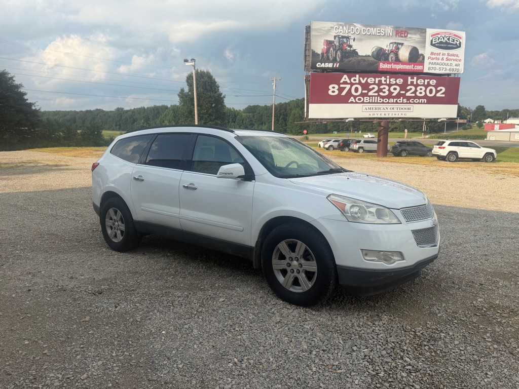 Photo 3 of this CHEVROLET TRAVERSE