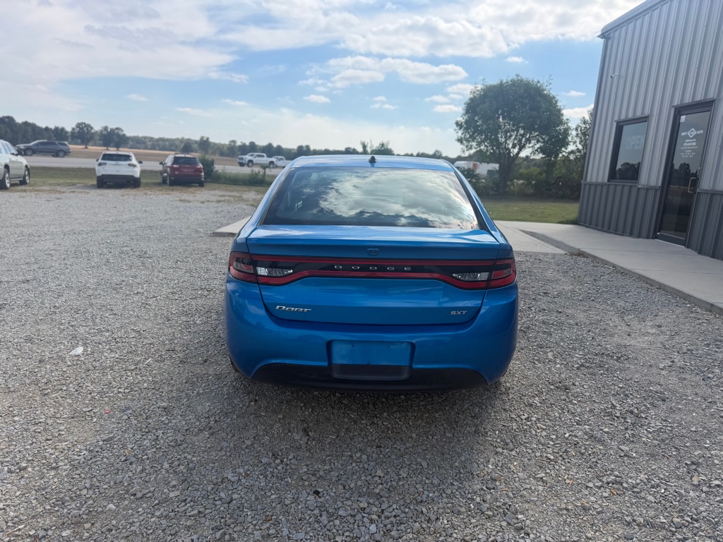 Photo 4 of this DODGE DART