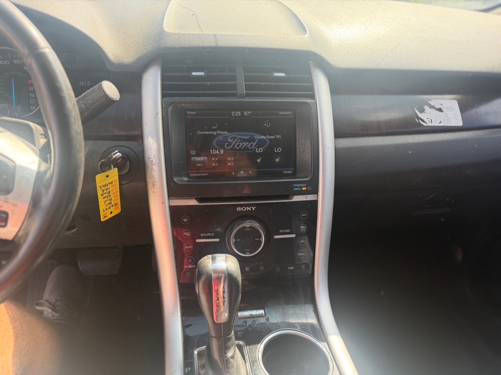 Photo 7 of this FORD EDGE