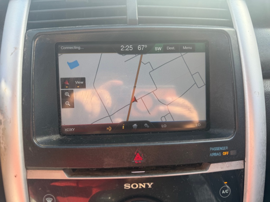 Photo 8 of this FORD EDGE