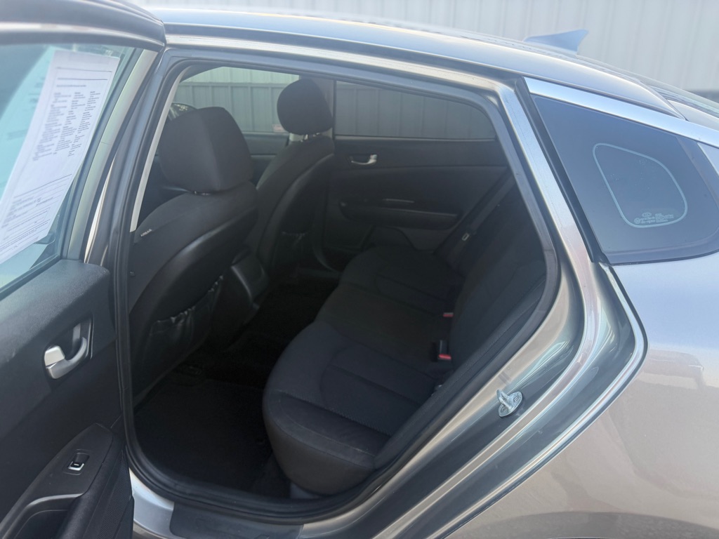 Photo 5 of this KIA OPTIMA