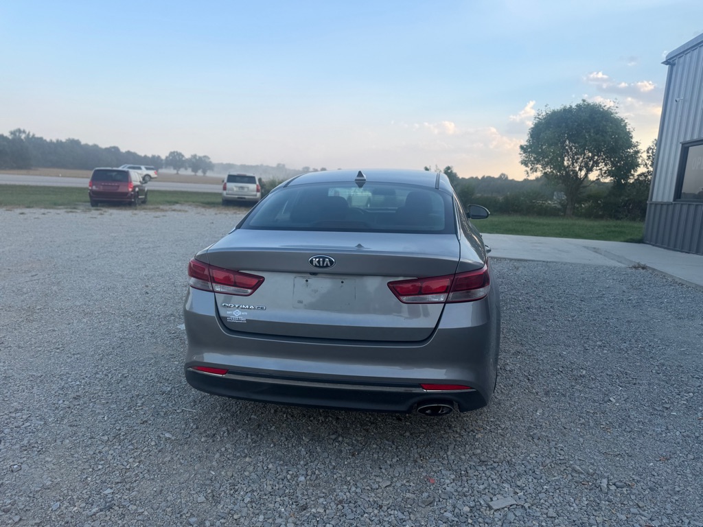 Photo 4 of this KIA OPTIMA