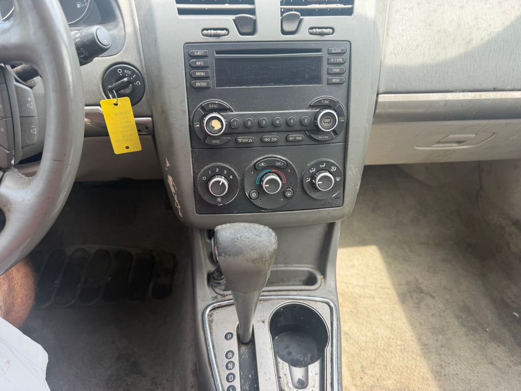 Photo 7 of this CHEVROLET MALIBU