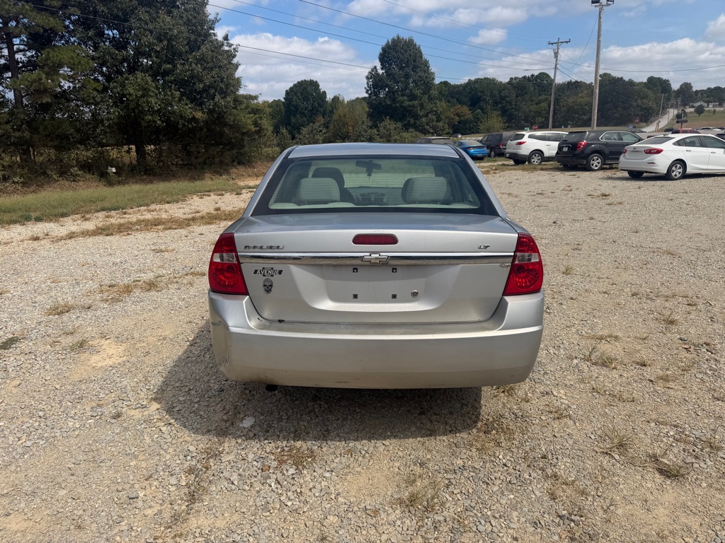 Photo 4 of this CHEVROLET MALIBU