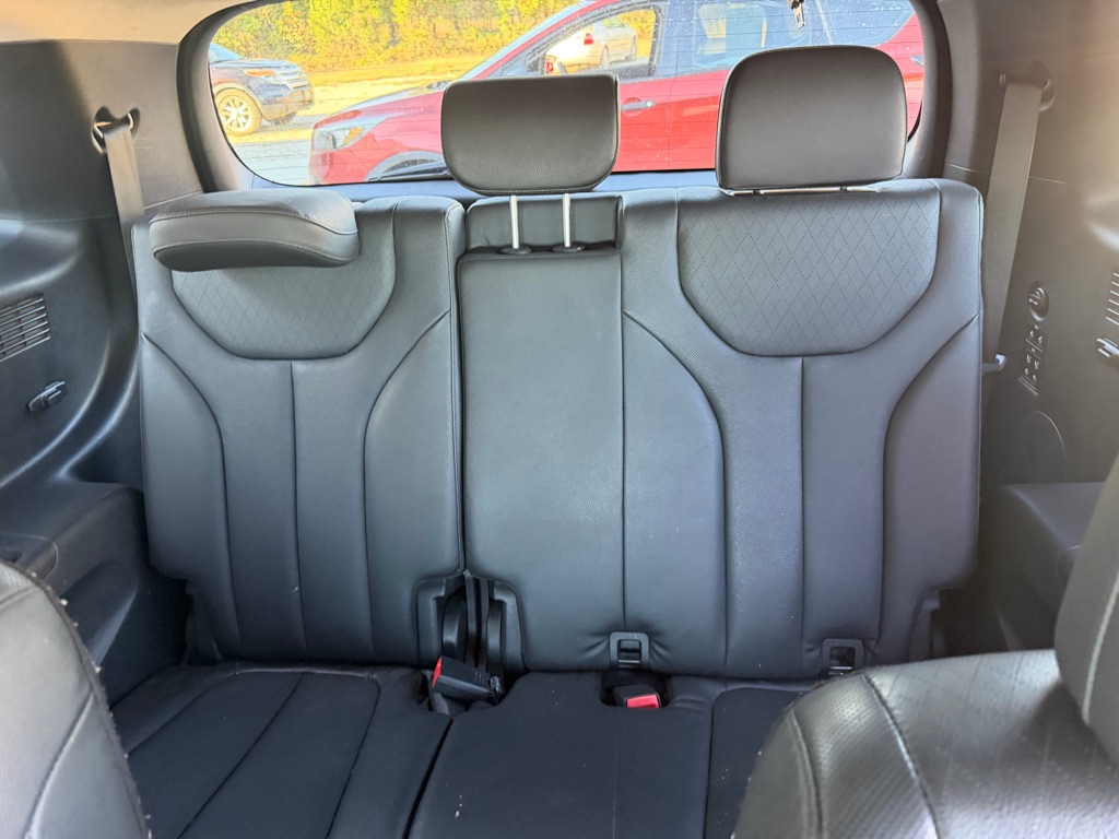 Photo 5 of this HYUNDAI PALISADE