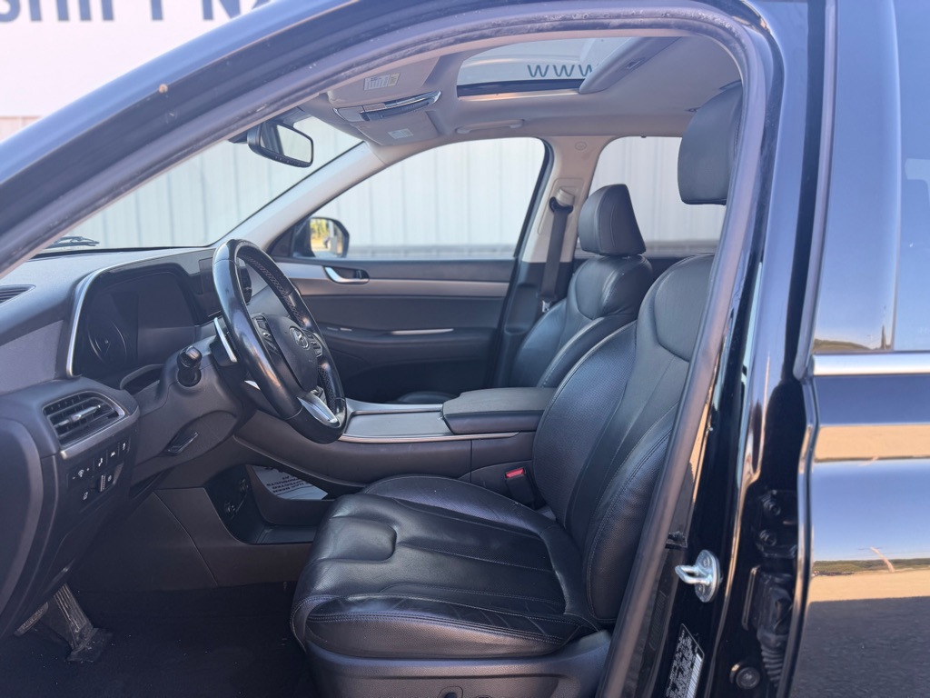 Photo 7 of this HYUNDAI PALISADE