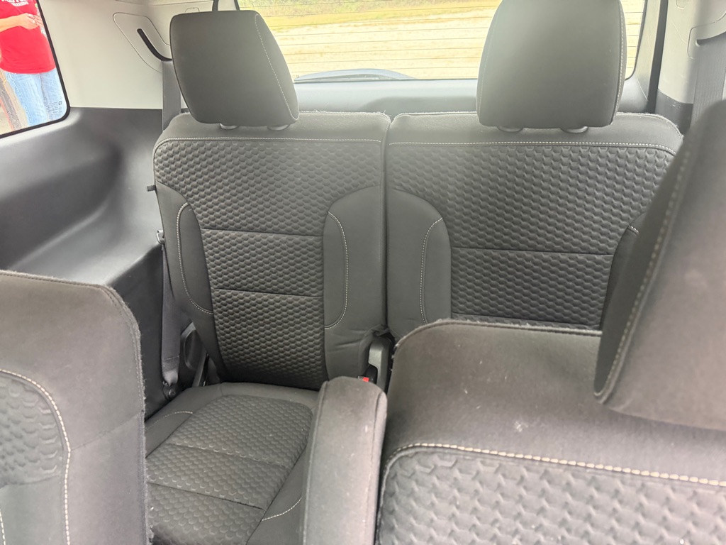 Photo 5 of this GMC ACADIA