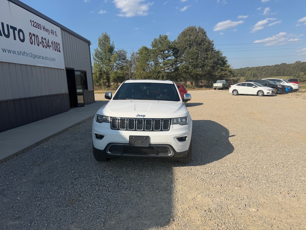 Photo 2 of this JEEP GRAND CHEROKEE