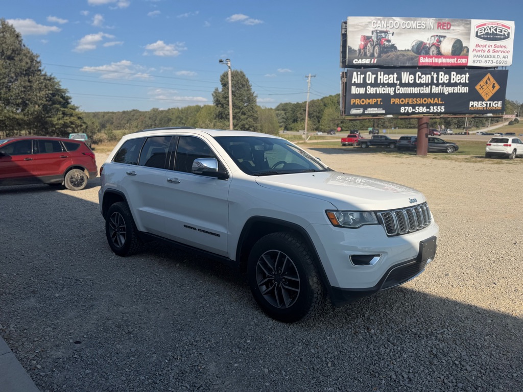 Photo 3 of this JEEP GRAND CHEROKEE
