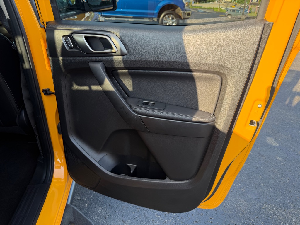 Photo 32 of this FORD RANGER TREMOR