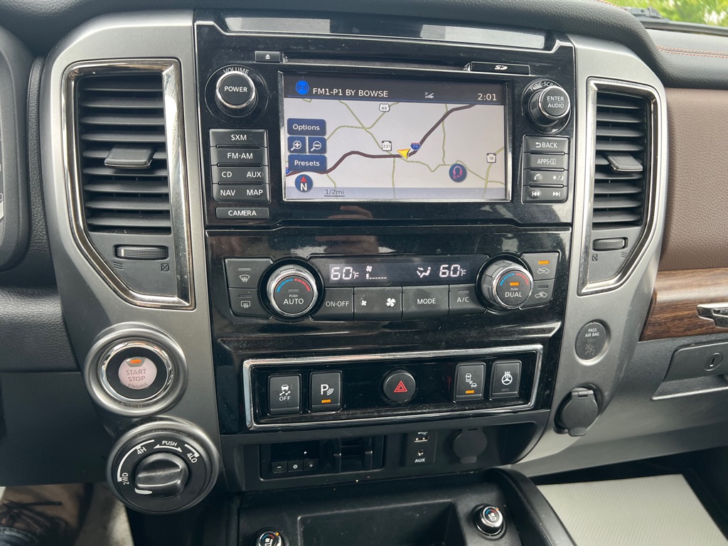 Photo 13 of this NISSAN TITAN