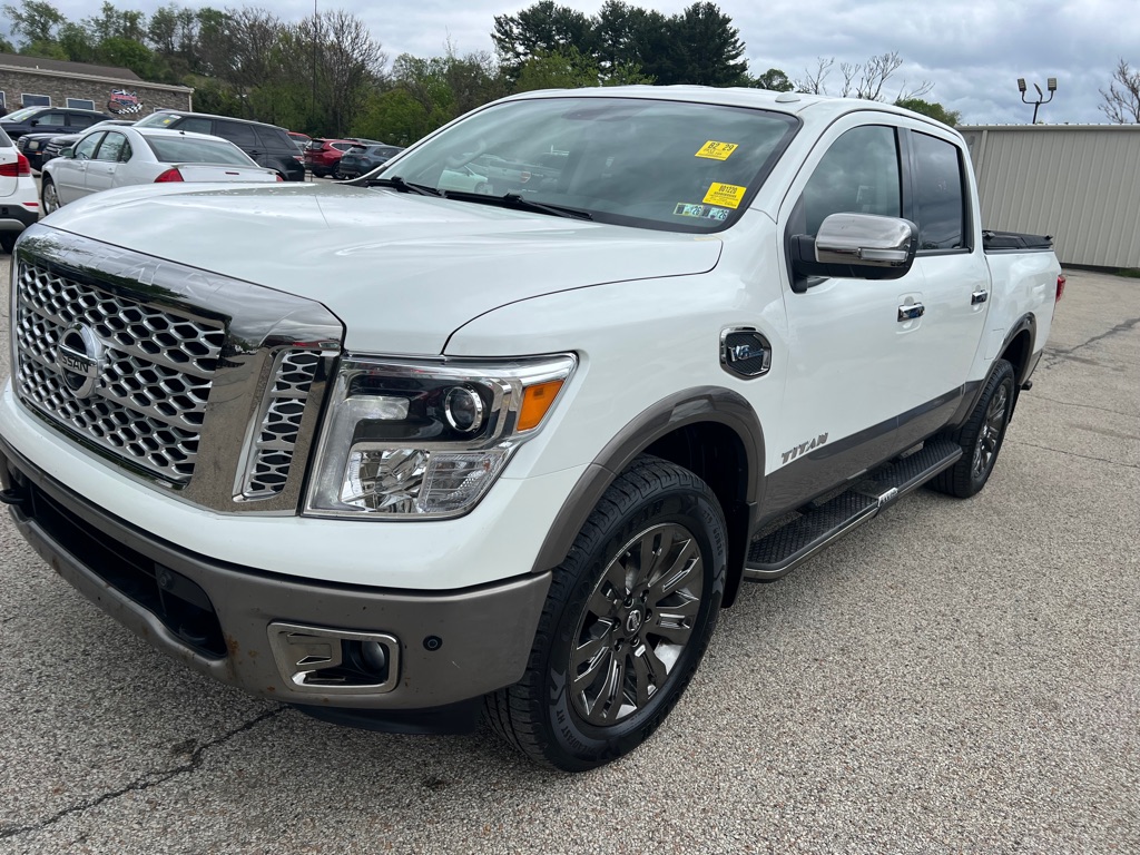 2017 NISSAN TITAN