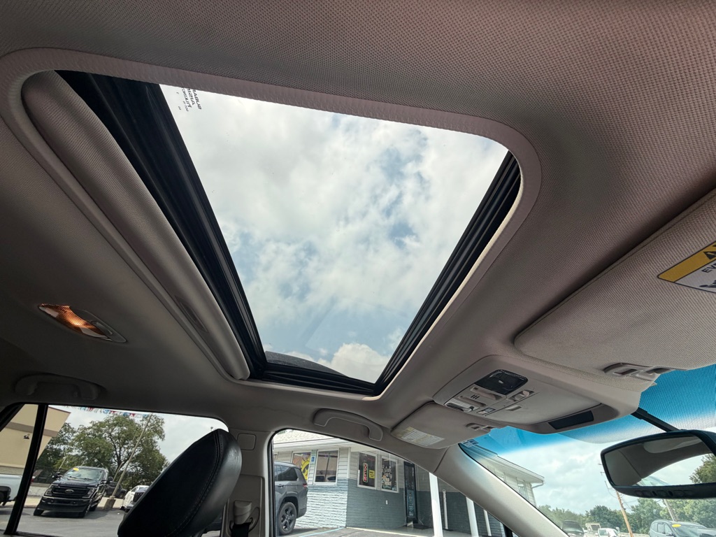 Photo 28 of this SUBARU OUTBACK